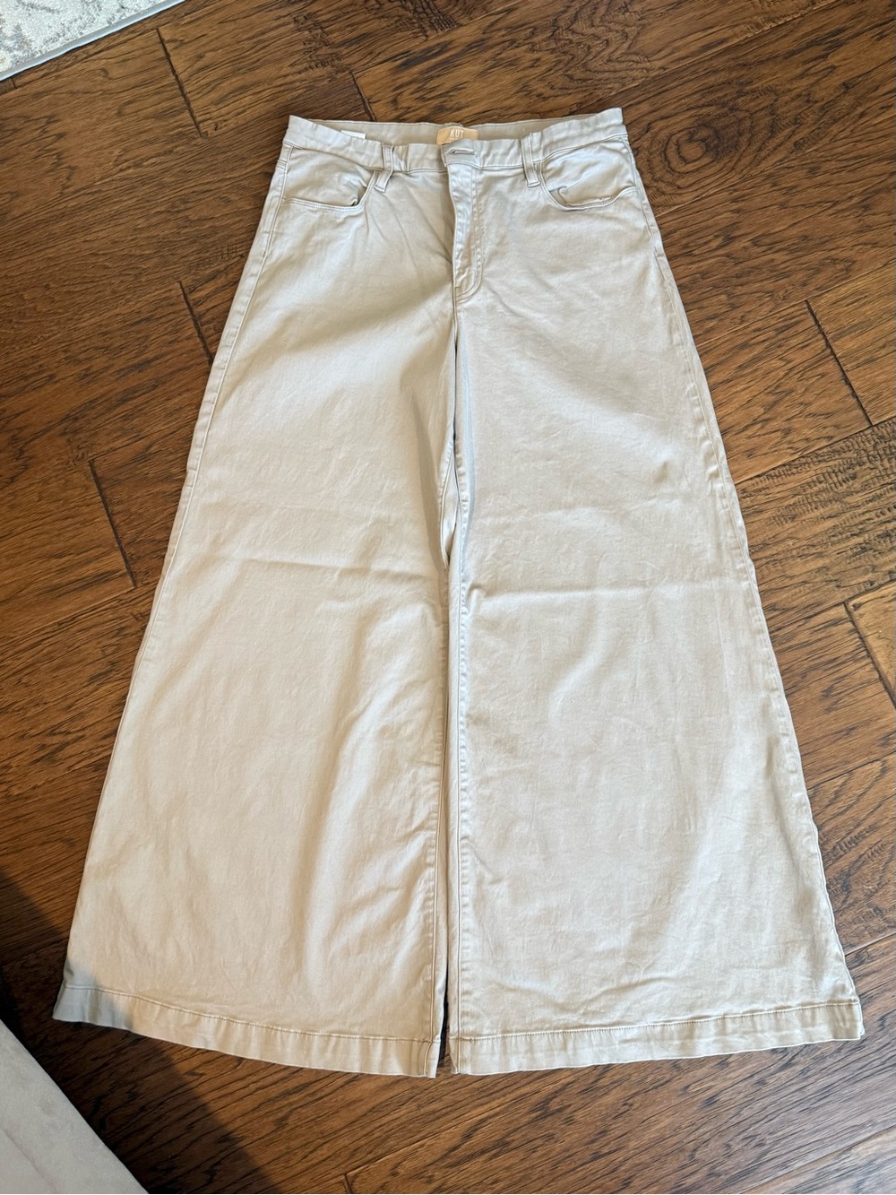 Kut from the Kloth Blake Super Wide-Leg Khaki Pants